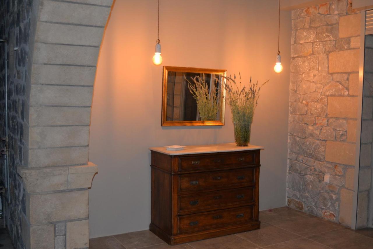 Athina'S Stone House In Kardamyliヴィラ エクステリア 写真